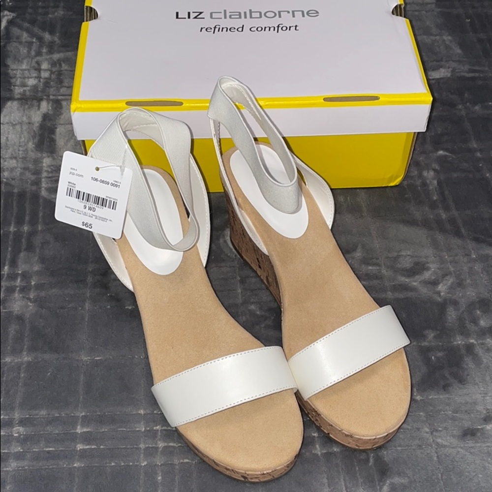 White Wedges
